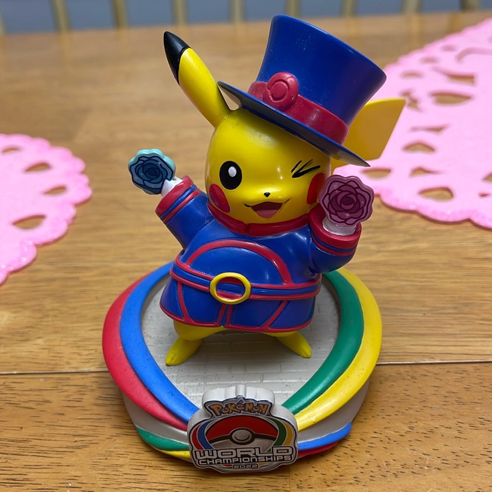 Pikachu Statue - Pokemon 2022 World Championship London